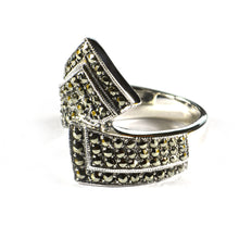 Thick ribbon silver ring with marcasite