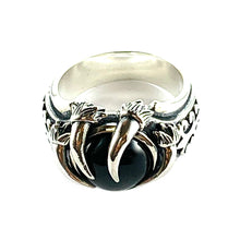 Three claw silver ring with black stone
