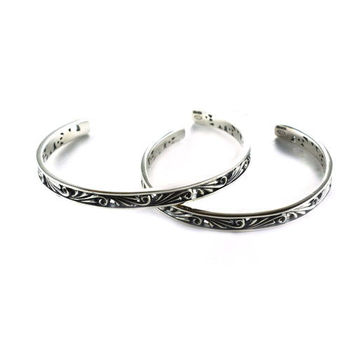 Thorns silver bangle