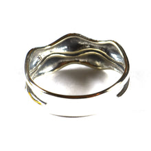 Wave pattern silver ring with marcasite