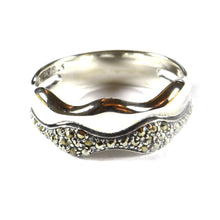 Wave pattern silver ring with marcasite