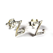 Z silver earring with white CZ