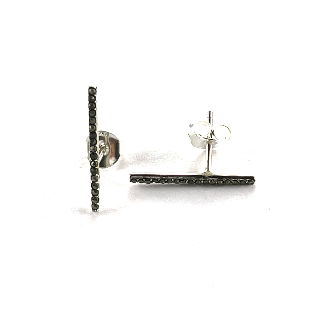 Straight silver earring with marcasite